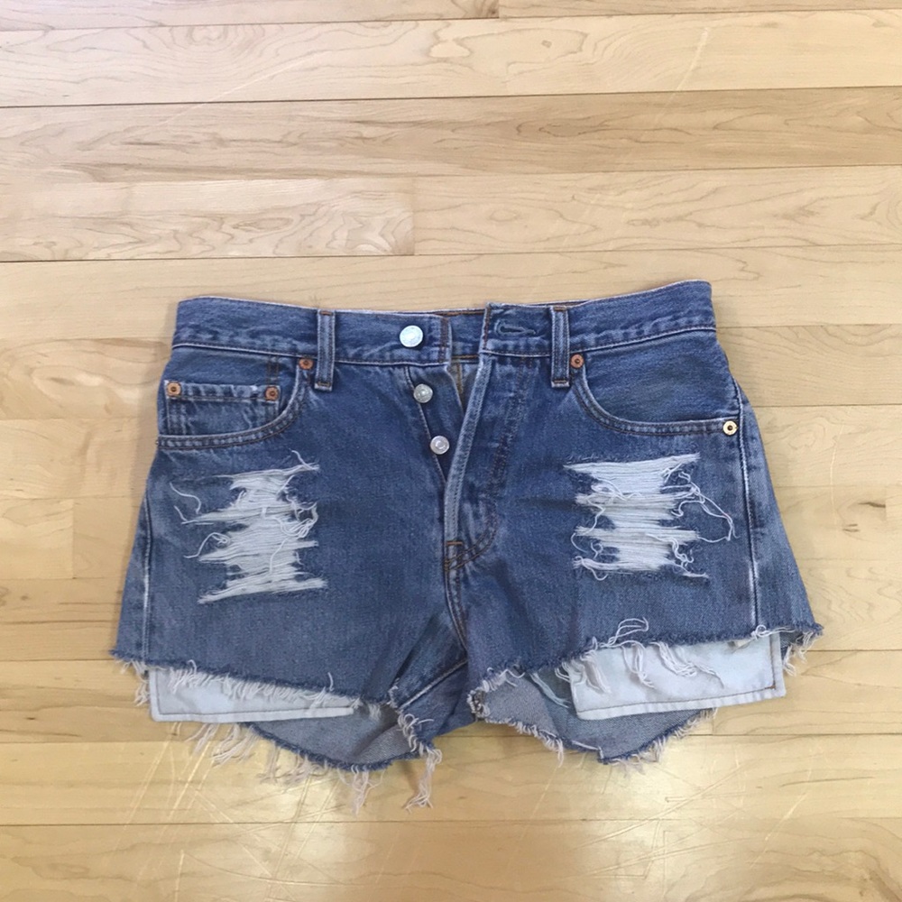 LEVI jean shorts